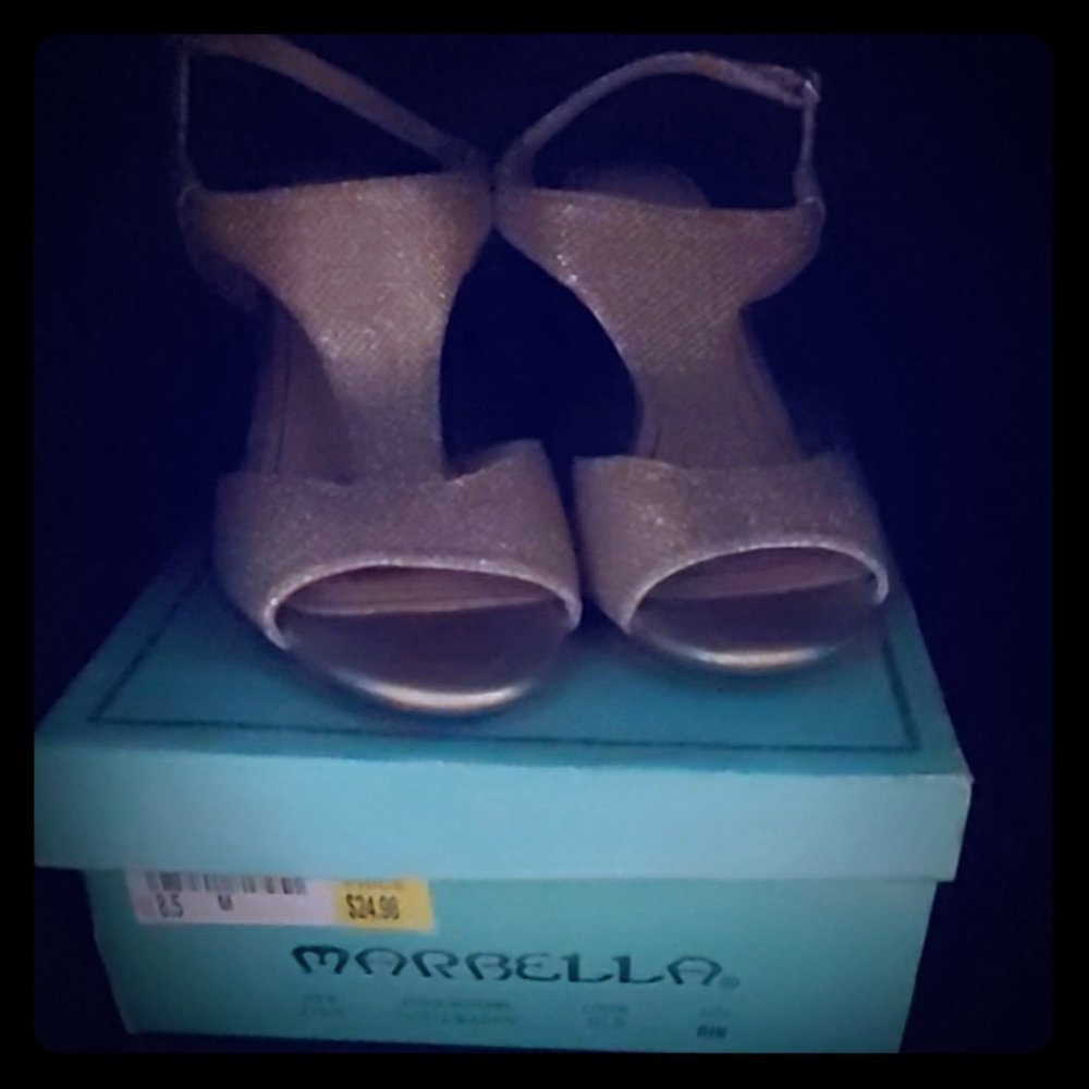 Gold Marbella sandals